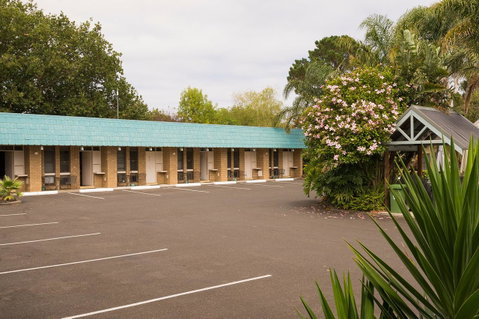 Tropicana Motor Inn - Australian Destinations 39