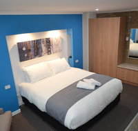 Tropicana Motor Inn - Australian Destinations