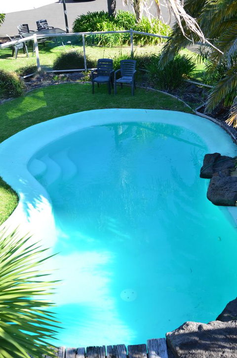Tropicana Motor Inn - Australian Destinations 1