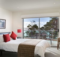 Waves Apartments - Australian Destinations