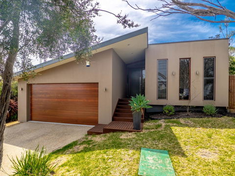 Blairgowrie Moonah Beach House: Walk To Beach - Australian Destinations 9