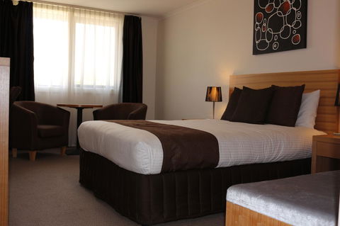 Bairnsdale International - Australian Destinations 21