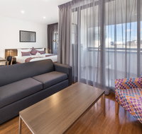 City Edge Dandenong Apartment Hotel - Australian Destinations