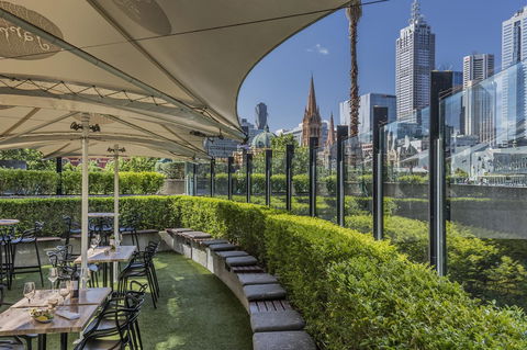 Quay West Suites Melbourne - Australian Destinations 5