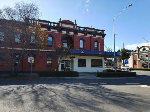 The Royal Hotel - Australian Destinations 0