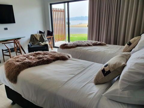 The Seabird - Australian Destinations 1