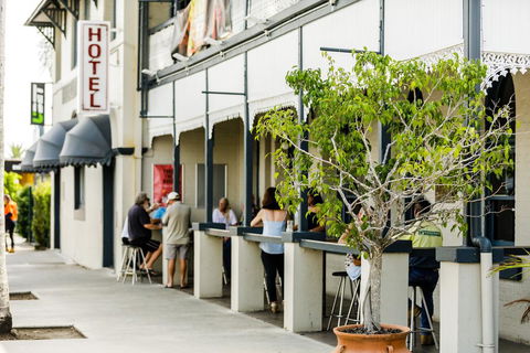 The Waterloo Bay Hotel - Australian Destinations 1