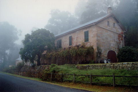 Tizzana Winery Bed And Breakfast - Australian Destinations 0
