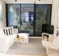Trendy 1 Bedroom Apartment In The Heart Of Collingwood - Australian Destinations