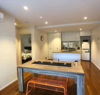 Two Brand New Bedrooms in the Sunlight Area - Australian Destinations