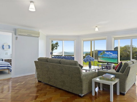 VALLEY VIEWS - 10 Valley Heights Drive - Australian Destinations 3