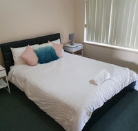 Value 2 Bed Villa Close to QEH  Airport  City  Beach - Australian Destinations
