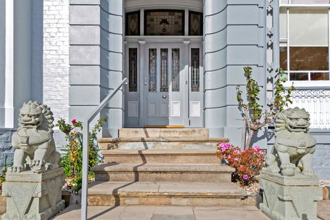 Waratah On York - Australian Destinations 2