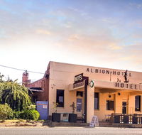 Albion Hotel and Motel Castlemaine - Australian Destinations