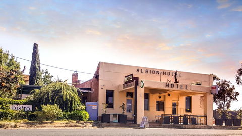 The Albion Motel Castlemaine - Australian Destinations 0