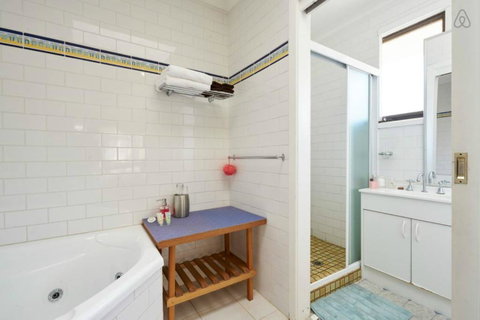 Cottages For Two - Australian Destinations 13