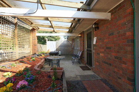 Cottages For Two - Australian Destinations 3