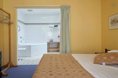 Cottages For Two - Australian Destinations 8