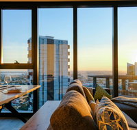 Deluxe Sea Views Apartment - Australian Destinations