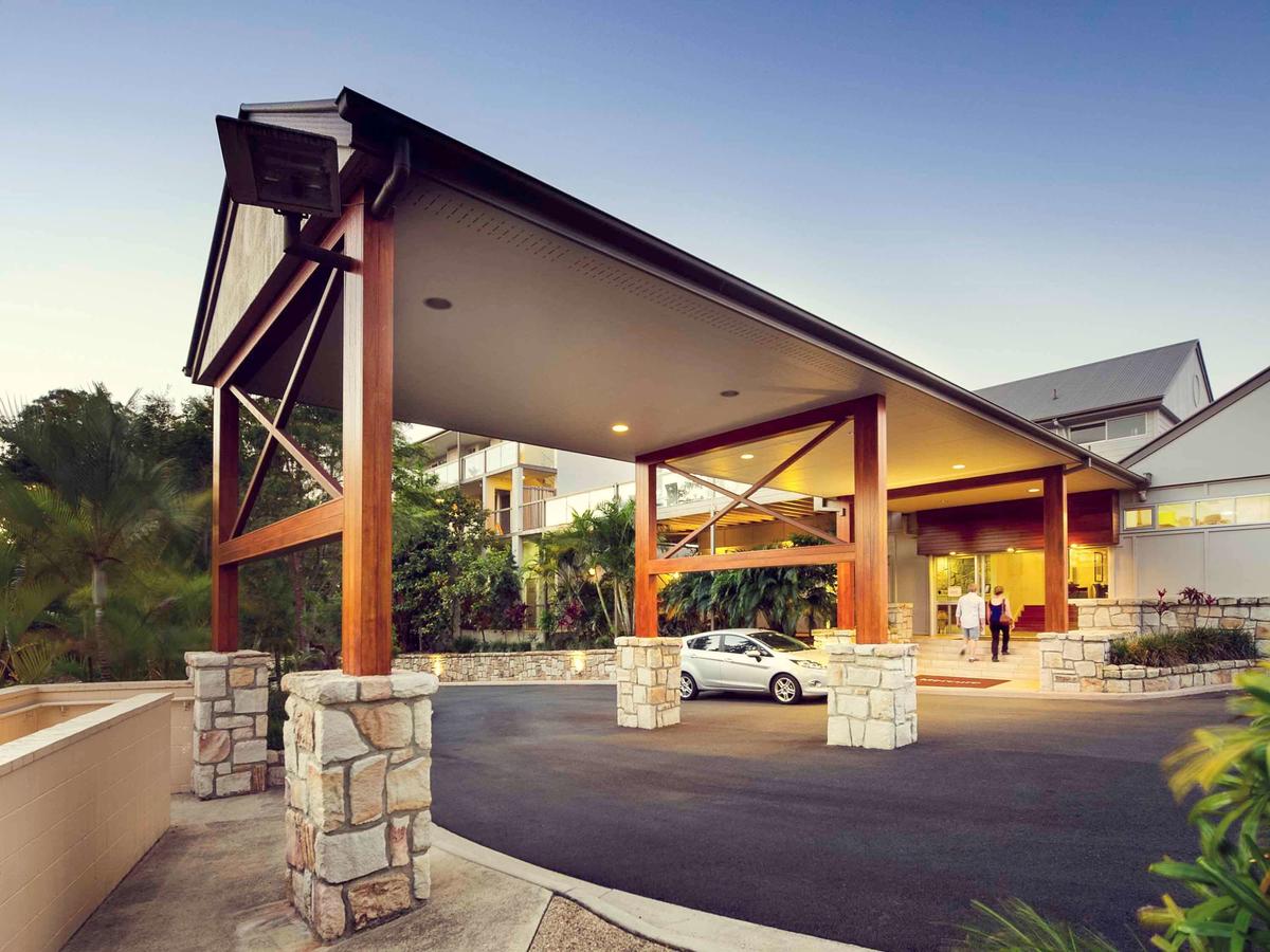 Clear Mountain QLD Australian Destinations