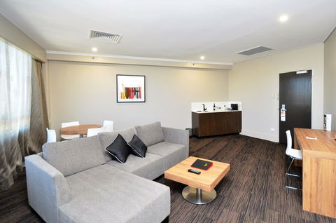 Hotel Grand Chancellor Townsville - Australian Destinations 2
