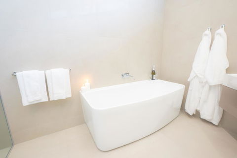 Pacific Hotel Cairns - Australian Destinations 23