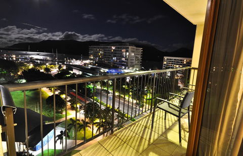 Pacific Hotel Cairns - Australian Destinations 37