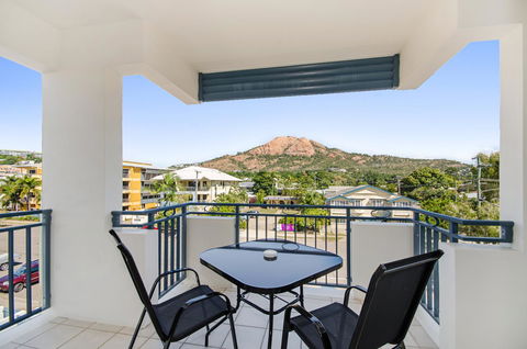 Madison Ocean Breeze Apartments - Australian Destinations 5