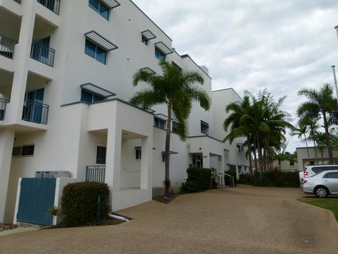 Madison Ocean Breeze Apartments - Australian Destinations 8