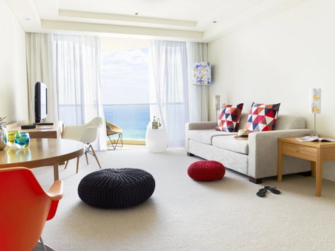 QT Gold Coast - Australian Destinations 30