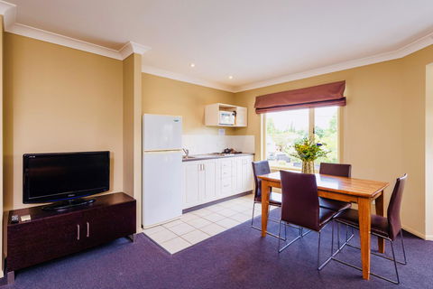 Ambassador On Ruthven - Australian Destinations 27