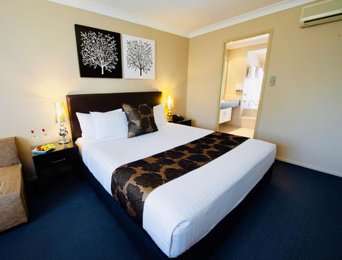 Ambassador On Ruthven - Australian Destinations 2