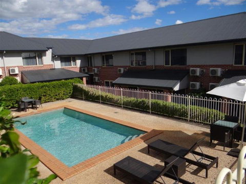 Ambassador On Ruthven - Australian Destinations 26