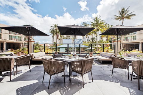 Novotel Cairns Oasis Resort - Australian Destinations 32