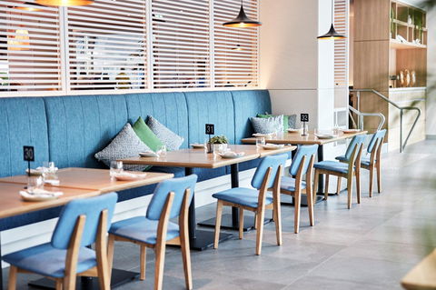 Novotel Cairns Oasis Resort - Australian Destinations 7