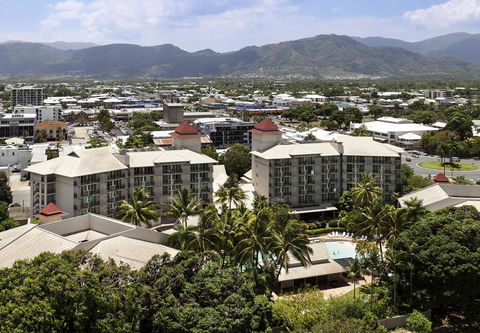 Novotel Cairns Oasis Resort - Australian Destinations 38