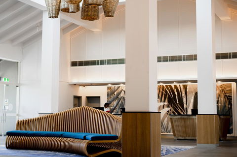 Novotel Cairns Oasis Resort - Australian Destinations 5
