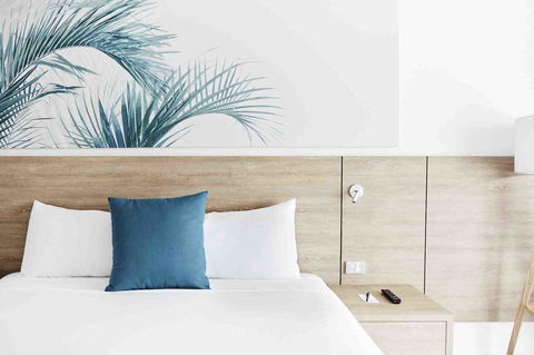 Novotel Cairns Oasis Resort - Australian Destinations 10