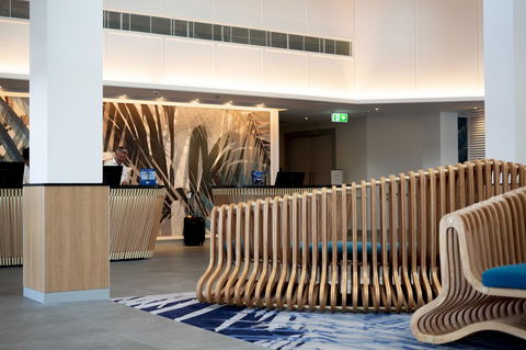 Novotel Cairns Oasis Resort - Australian Destinations 13