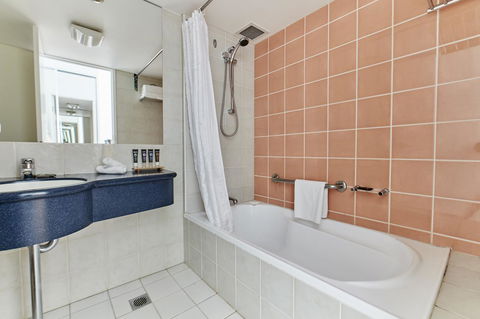 Novotel Cairns Oasis Resort - Australian Destinations 2