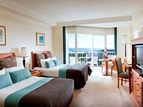 Pullman Cairns International - Australian Destinations 41