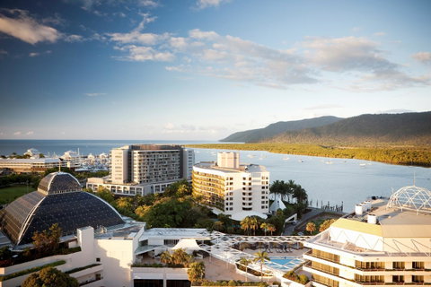 Pullman Cairns International - Australian Destinations 24