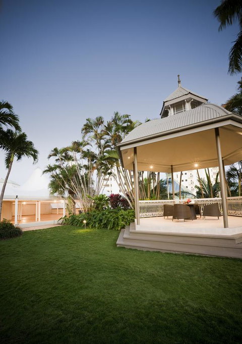Pullman Cairns International - Australian Destinations 25