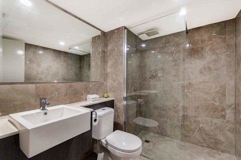 Sunshine Tower Hotel - Australian Destinations 23