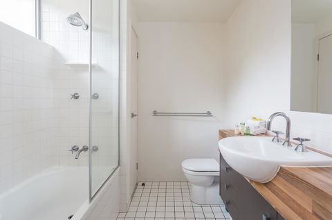 Oxygen Apartments - Australian Destinations 24