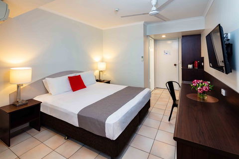 Hides Hotel - Australian Destinations 3