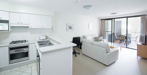 The Oasis Apartments - Australian Destinations 5
