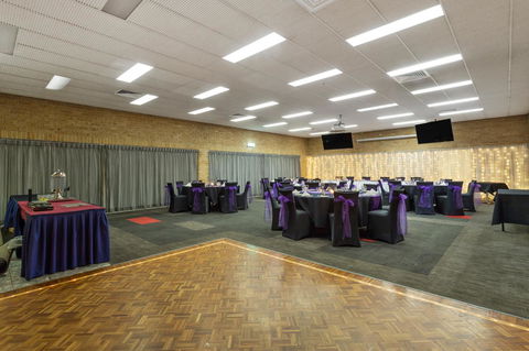 Coopers Colonial Motel - Australian Destinations 7