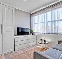 1 Bedroom Apt with Air-Conditioning in Plympton - Australian Destinations