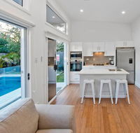 1 Bedroom Sydney Beach Studio - Australian Destinations
